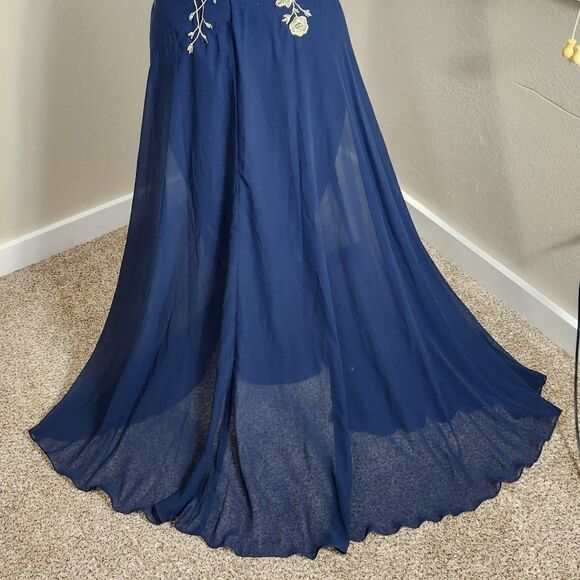 Betsy & Adam Embellished Chiffon Illusion Halter Gown Navy Gold Floral Size 8 - Picture 9 of 15